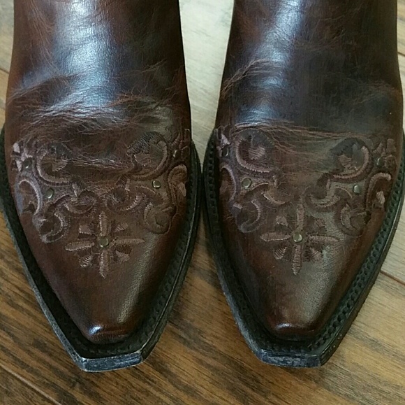 🚫SOLD🚫Cavenders cowboy boots by Old Gringo - Picture 3 of 8